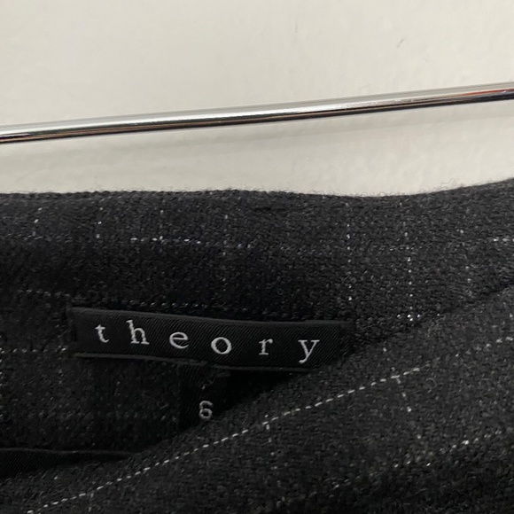 Theory Grey Wool Lined Dark Academia Pencil Skirt - Picture 3 of 4